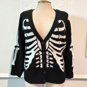 Torrid 4 (4X) Ribcage Skeleton Xray Bones Button Front V Neck Cardigan Sweater